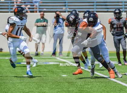 Thumbnail 3 in Hutto vs. West Mesquite photogallery.