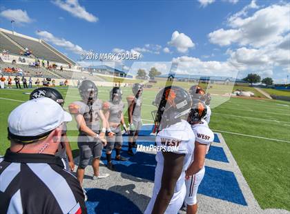 Thumbnail 1 in Hutto vs. West Mesquite photogallery.
