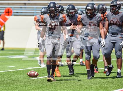 Thumbnail 1 in Hutto vs. West Mesquite photogallery.