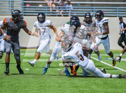 Thumbnail 1 in Hutto vs. West Mesquite photogallery.