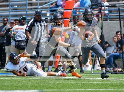 Thumbnail 1 in Hutto vs. West Mesquite photogallery.