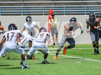 Thumbnail 3 in Hutto vs. West Mesquite photogallery.