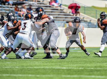 Thumbnail 2 in Hutto vs. West Mesquite photogallery.