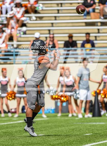 Thumbnail 2 in Hutto vs. West Mesquite photogallery.