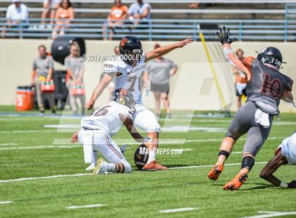 Thumbnail 2 in Hutto vs. West Mesquite photogallery.