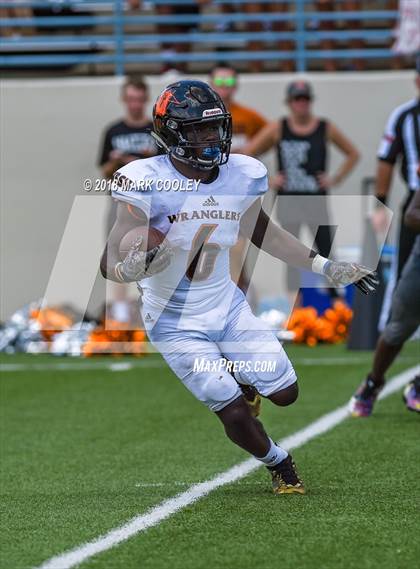 Thumbnail 2 in Hutto vs. West Mesquite photogallery.