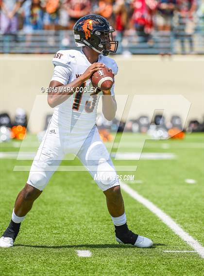 Thumbnail 3 in Hutto vs. West Mesquite photogallery.