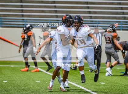 Thumbnail 2 in Hutto vs. West Mesquite photogallery.