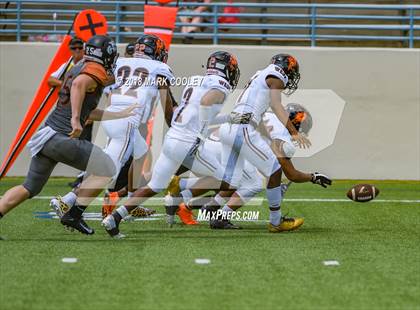Thumbnail 1 in Hutto vs. West Mesquite photogallery.