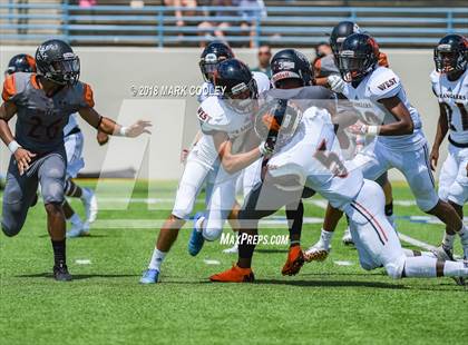 Thumbnail 3 in Hutto vs. West Mesquite photogallery.