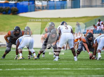 Thumbnail 2 in Hutto vs. West Mesquite photogallery.