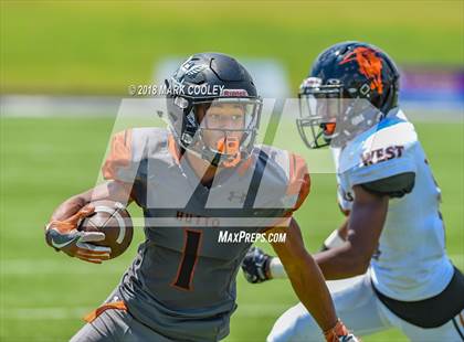 Thumbnail 3 in Hutto vs. West Mesquite photogallery.