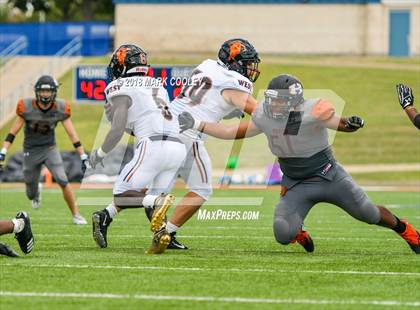 Thumbnail 2 in Hutto vs. West Mesquite photogallery.