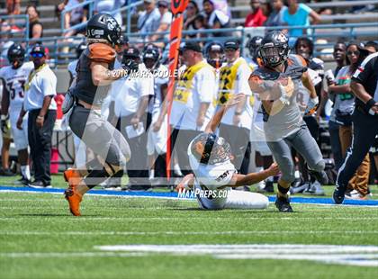 Thumbnail 2 in Hutto vs. West Mesquite photogallery.