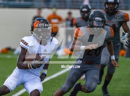 Thumbnail 1 in Hutto vs. West Mesquite photogallery.