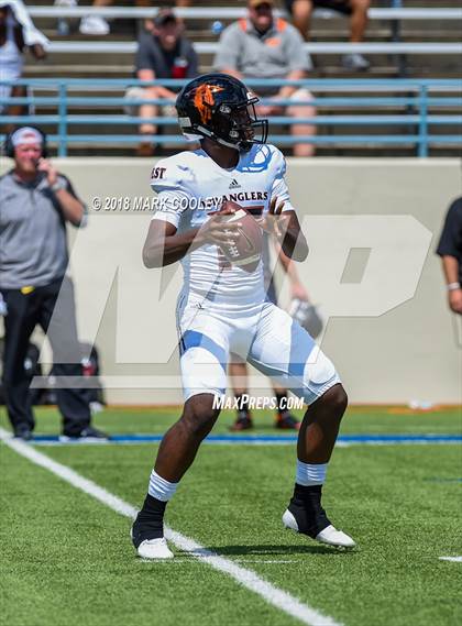 Thumbnail 1 in Hutto vs. West Mesquite photogallery.