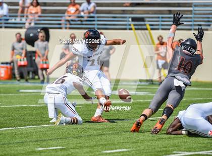 Thumbnail 3 in Hutto vs. West Mesquite photogallery.