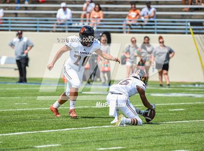 Thumbnail 3 in Hutto vs. West Mesquite photogallery.