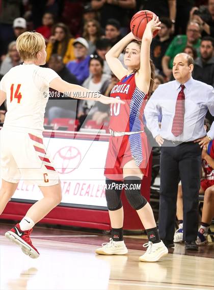 Thumbnail 1 in Arcadia vs. Chaparral  (AIA 5A Semifinal) photogallery.