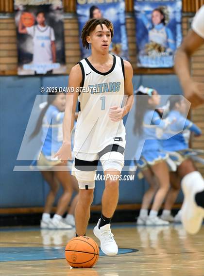 Thumbnail 2 in Armijo @ Burbank photogallery.