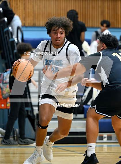 Thumbnail 2 in Armijo @ Burbank photogallery.