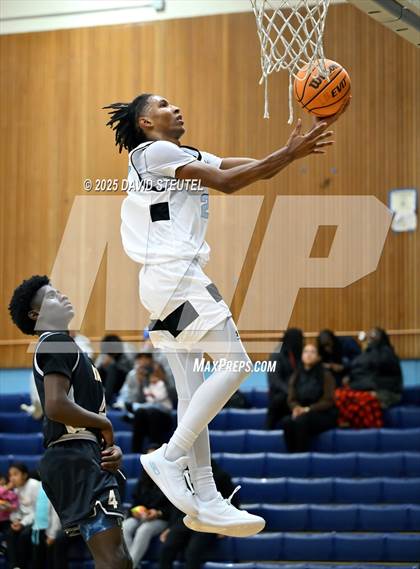 Thumbnail 2 in Armijo @ Burbank photogallery.