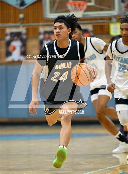 Thumbnail 2 in Armijo @ Burbank photogallery.