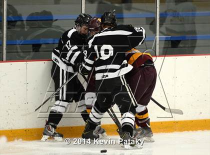 Thumbnail 3 in Xavier vs. St. Joseph (West Haven Christmas D1 3rd Place) photogallery.