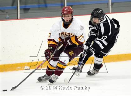 Thumbnail 1 in Xavier vs. St. Joseph (West Haven Christmas D1 3rd Place) photogallery.