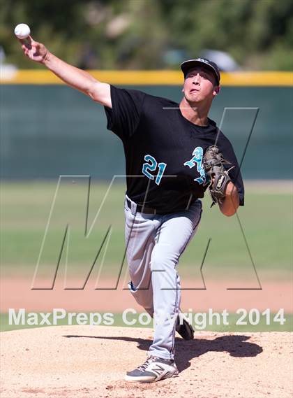 Thumbnail 2 in Aliso Niguel vs. Great Oak  (CIF SS Division 2 Quarterfinal Playoff) photogallery.