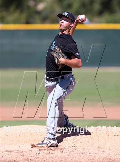 Thumbnail 2 in Aliso Niguel vs. Great Oak  (CIF SS Division 2 Quarterfinal Playoff) photogallery.