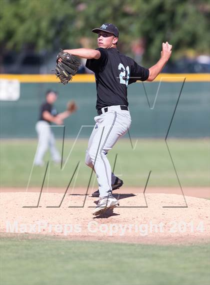 Thumbnail 3 in Aliso Niguel vs. Great Oak  (CIF SS Division 2 Quarterfinal Playoff) photogallery.