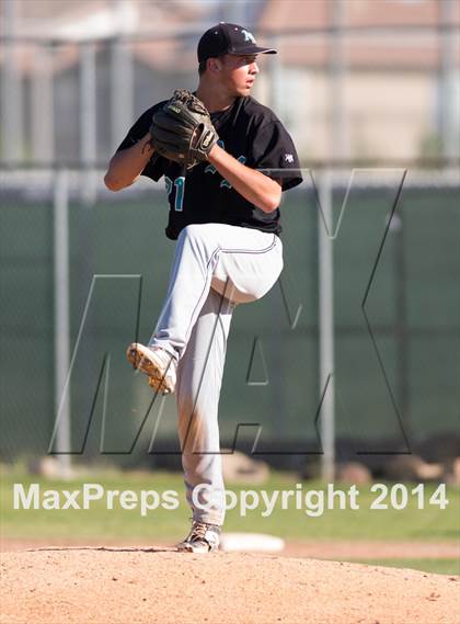 Thumbnail 3 in Aliso Niguel vs. Great Oak  (CIF SS Division 2 Quarterfinal Playoff) photogallery.