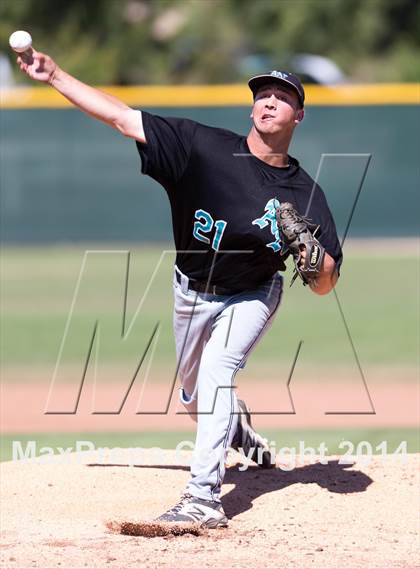 Thumbnail 3 in Aliso Niguel vs. Great Oak  (CIF SS Division 2 Quarterfinal Playoff) photogallery.