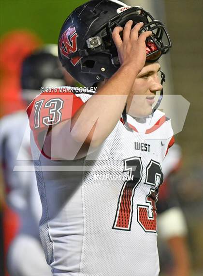 Thumbnail 3 in West vs. Cameron Yoe (UIL 3A Bi-District Playoff) photogallery.