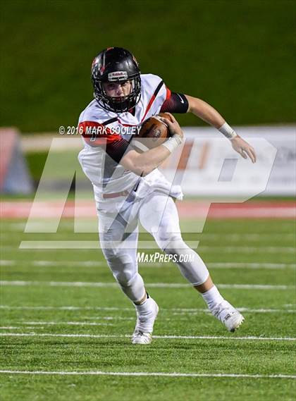 Thumbnail 1 in West vs. Cameron Yoe (UIL 3A Bi-District Playoff) photogallery.