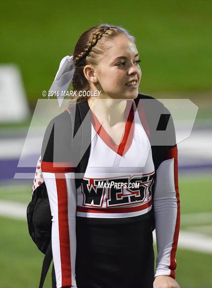 Thumbnail 2 in West vs. Cameron Yoe (UIL 3A Bi-District Playoff) photogallery.