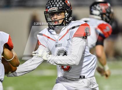 Thumbnail 2 in West vs. Cameron Yoe (UIL 3A Bi-District Playoff) photogallery.
