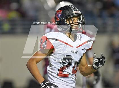 Thumbnail 3 in West vs. Cameron Yoe (UIL 3A Bi-District Playoff) photogallery.