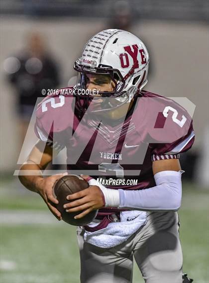 Thumbnail 1 in West vs. Cameron Yoe (UIL 3A Bi-District Playoff) photogallery.