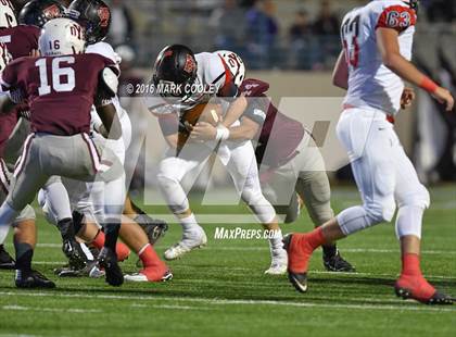 Thumbnail 3 in West vs. Cameron Yoe (UIL 3A Bi-District Playoff) photogallery.