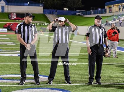 Thumbnail 2 in West vs. Cameron Yoe (UIL 3A Bi-District Playoff) photogallery.