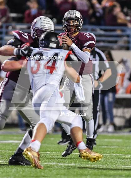 Thumbnail 2 in West vs. Cameron Yoe (UIL 3A Bi-District Playoff) photogallery.