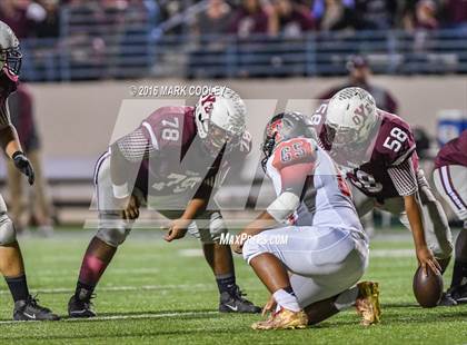 Thumbnail 2 in West vs. Cameron Yoe (UIL 3A Bi-District Playoff) photogallery.