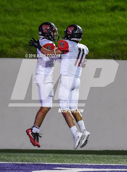 Thumbnail 3 in West vs. Cameron Yoe (UIL 3A Bi-District Playoff) photogallery.