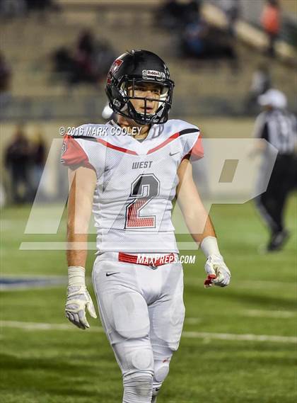 Thumbnail 1 in West vs. Cameron Yoe (UIL 3A Bi-District Playoff) photogallery.
