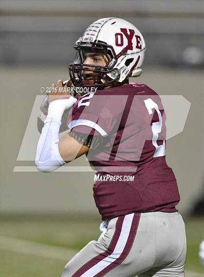 Thumbnail 3 in West vs. Cameron Yoe (UIL 3A Bi-District Playoff) photogallery.
