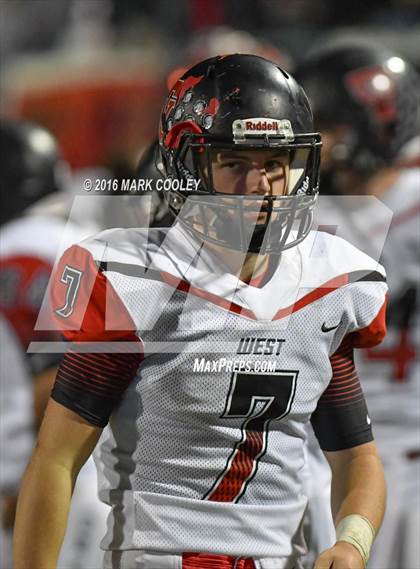 Thumbnail 1 in West vs. Cameron Yoe (UIL 3A Bi-District Playoff) photogallery.