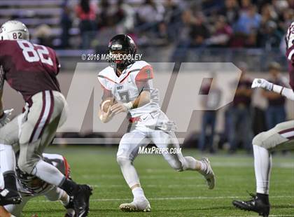 Thumbnail 2 in West vs. Cameron Yoe (UIL 3A Bi-District Playoff) photogallery.