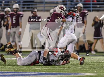 Thumbnail 1 in West vs. Cameron Yoe (UIL 3A Bi-District Playoff) photogallery.